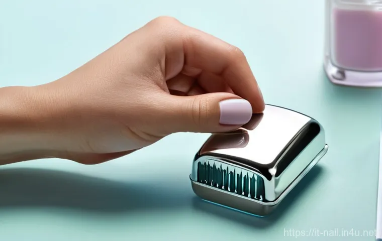 네일 클리퍼와 푸셔 사용법 - **Prompt:** A serene close-up shot of feminine hands gently submerged in a transparent, round bowl o...